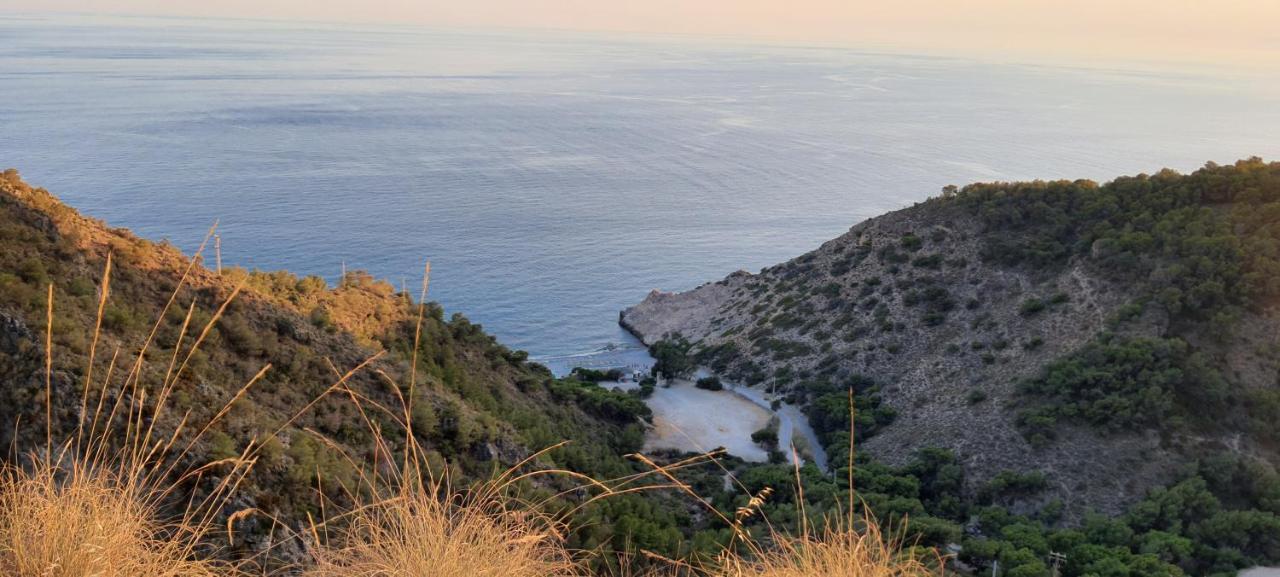 Baviera Hills Holiday Apartment Caleta De Velez Eksteriør bilde